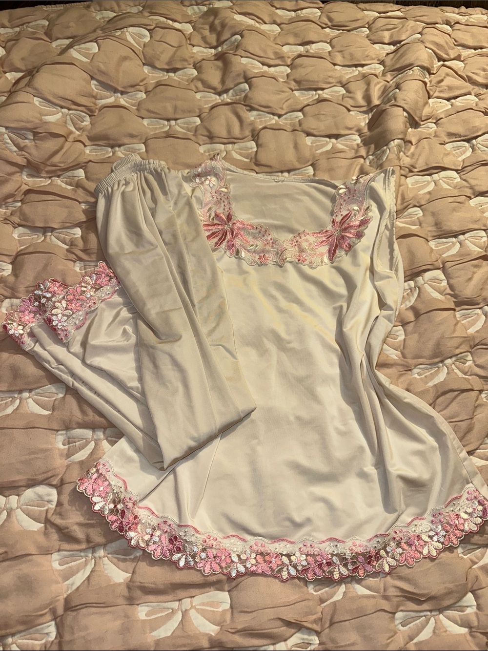 Source Unknown Cream Chemise with Pink Floral Lace Trim
